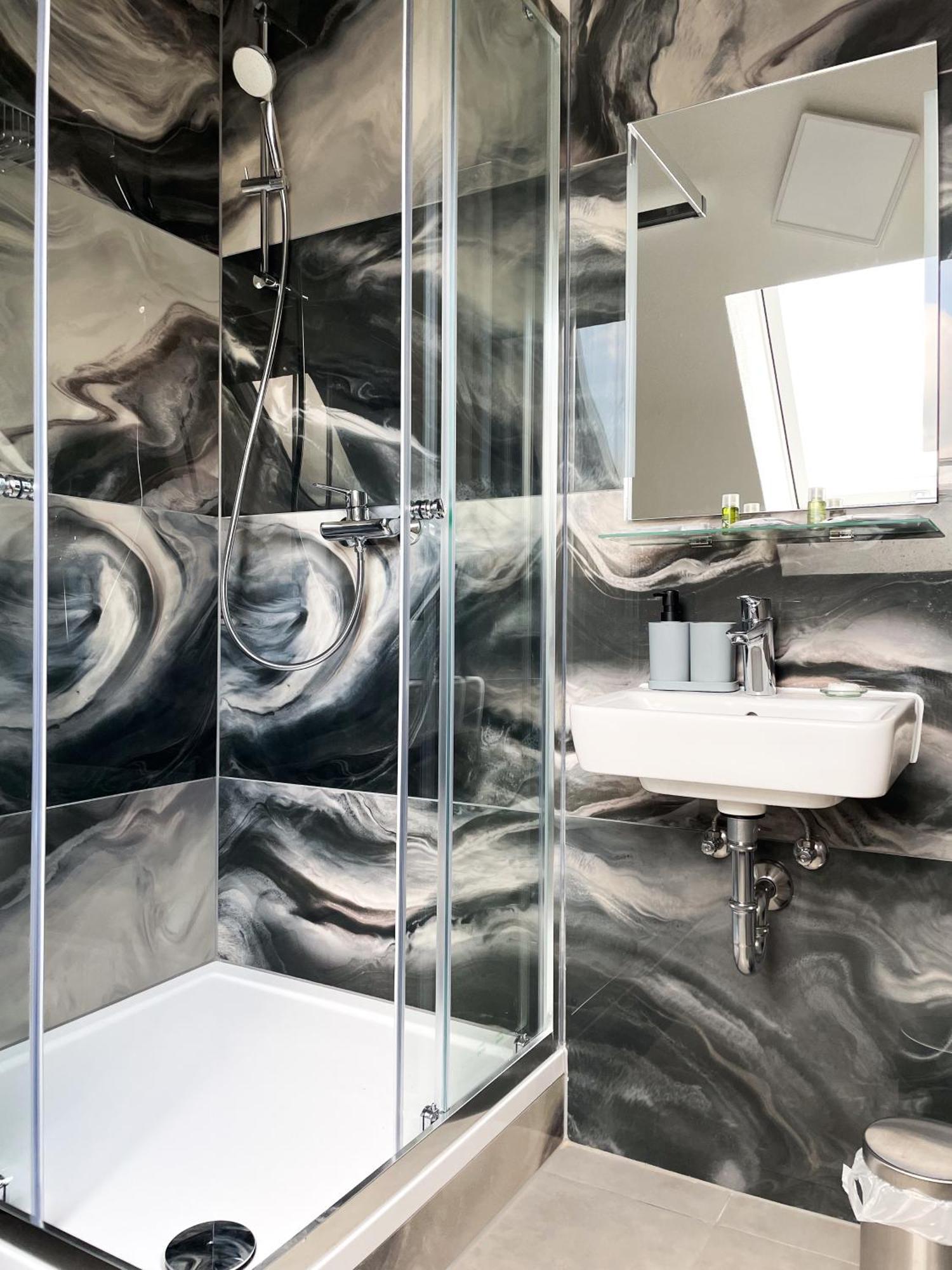 Hotel Loewenstein Lich Ngoại thất bức ảnh